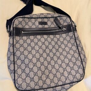 Gucci Messenger